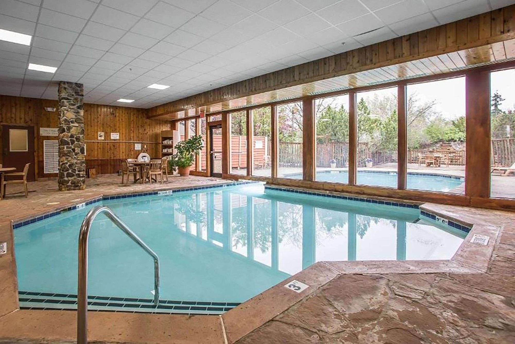 Howard Johnson By Wyndham Merrillville Buitenkant foto